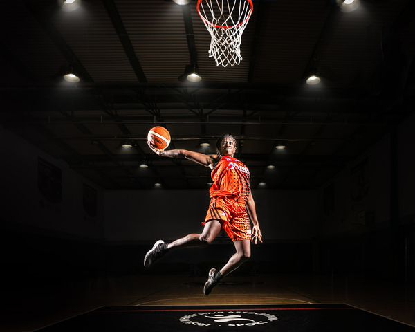 王楚钦则在 王楚钦则在